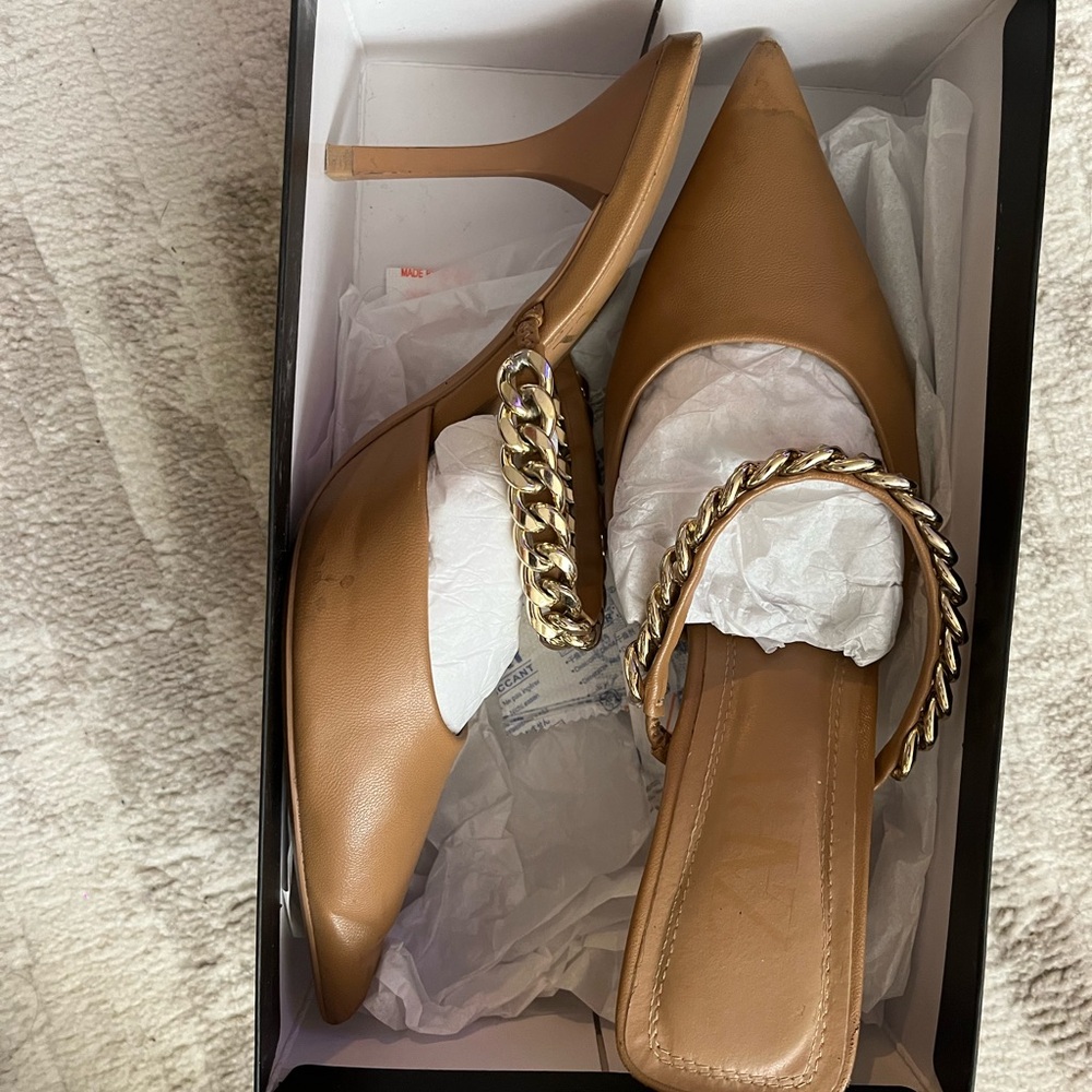 Tan heels